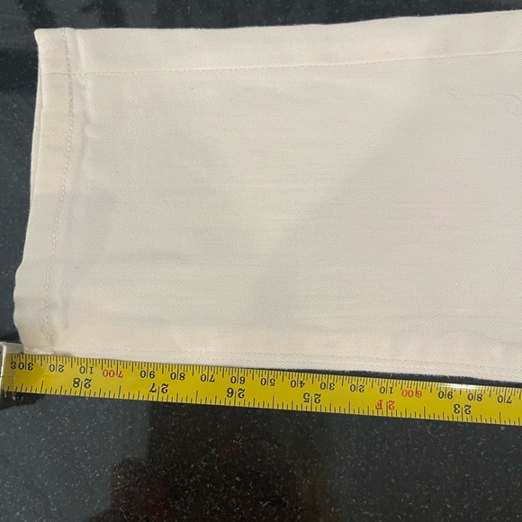 J Brand White straight leg jeans with some stretch - Picture 3 of 8